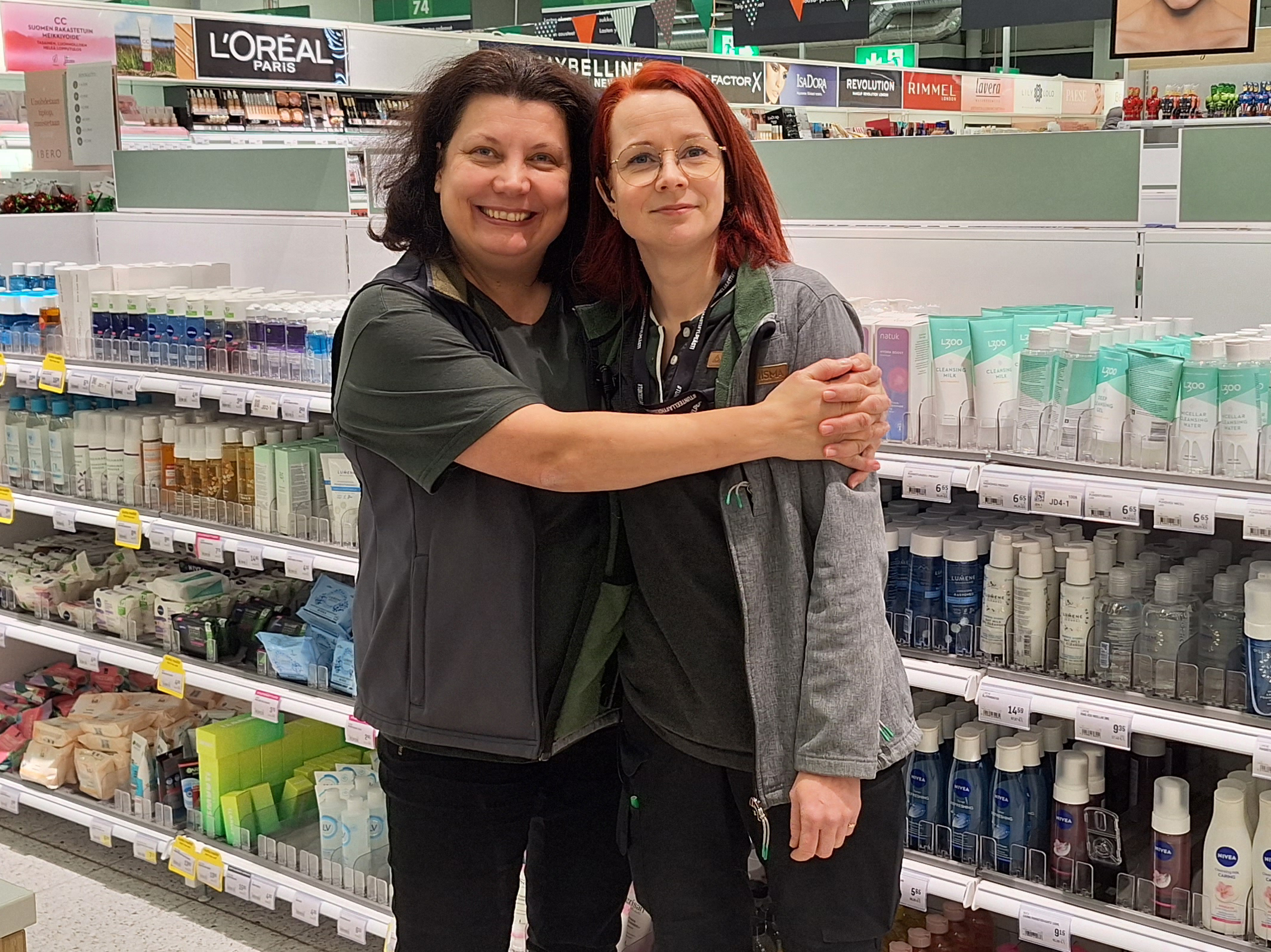 Lea Seppänen ja Miia Karjalainen Prisma Kuopio